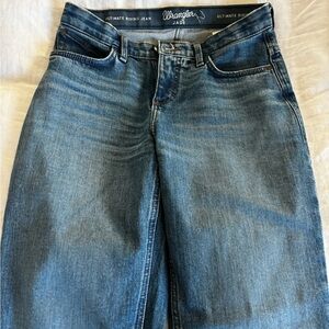 Wrangler Women's Classic Blue Flare Jeans